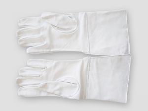 slavnostní bílé rukavice pro vlajkonoše