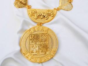 zlatá insignie